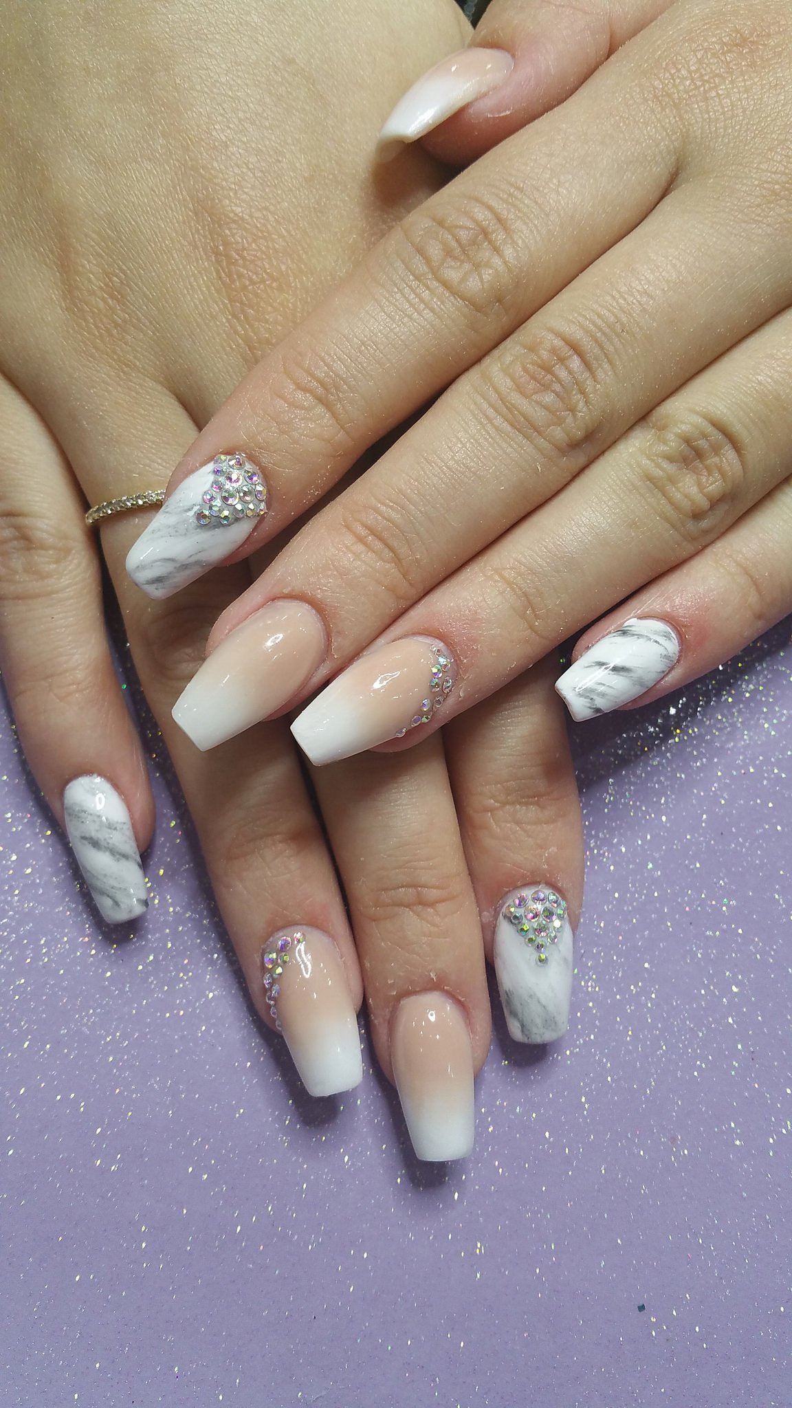 Gel Polish Nail Art That’s Hot Right Now