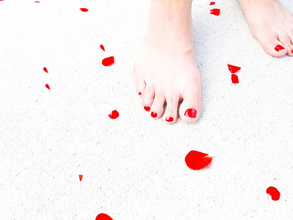 Make toes sparkle with fabulous gel polish | Chroma Gel